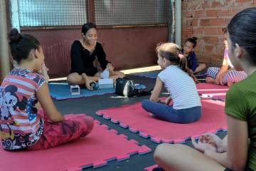 Curso de balé encanta e desenvolve duas turmas de meninas no contraturno escolar